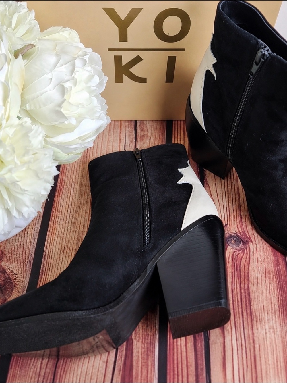 DOLLS KILL Star Sighting Black Velvet Western Cowboy Boots Size 7.5 NWT